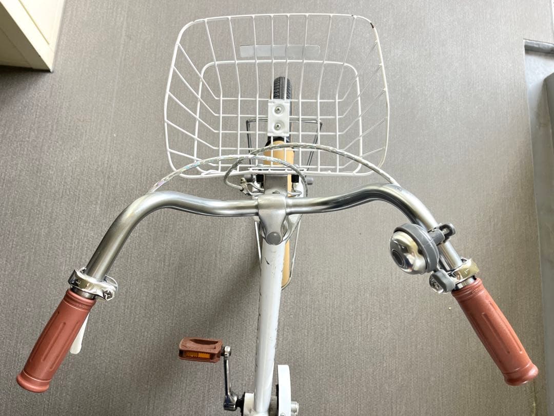 【引き取り限定】美品 子ども用自転車 ホワイト18インチ