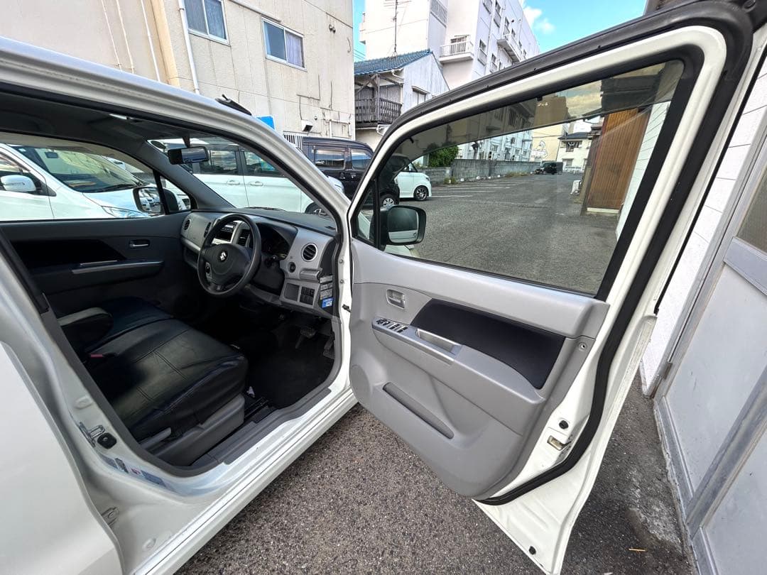 岡山発‼️ ワゴンR‼️FXリミテッド‼️車検2年付き、込み込み価格‼️