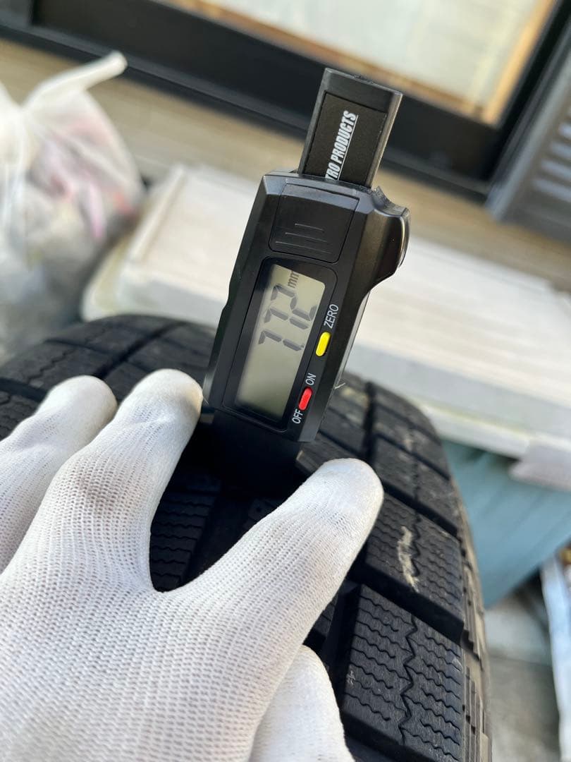 16インチ ブリヂストン ブリザックレボGZ タイヤ ホイールセット 4本