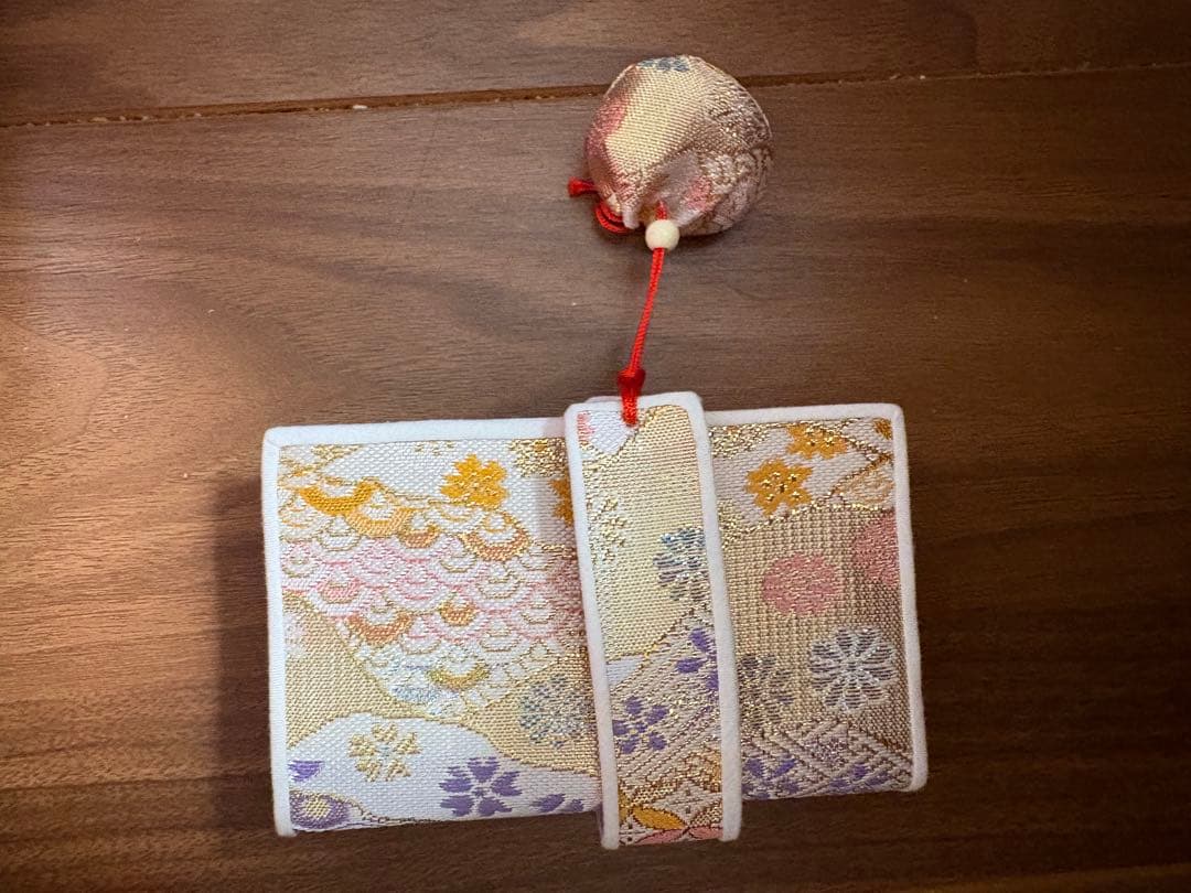 美品　定価33000円ほど！七五三花柄着物セット（ピンク・ベージュ）