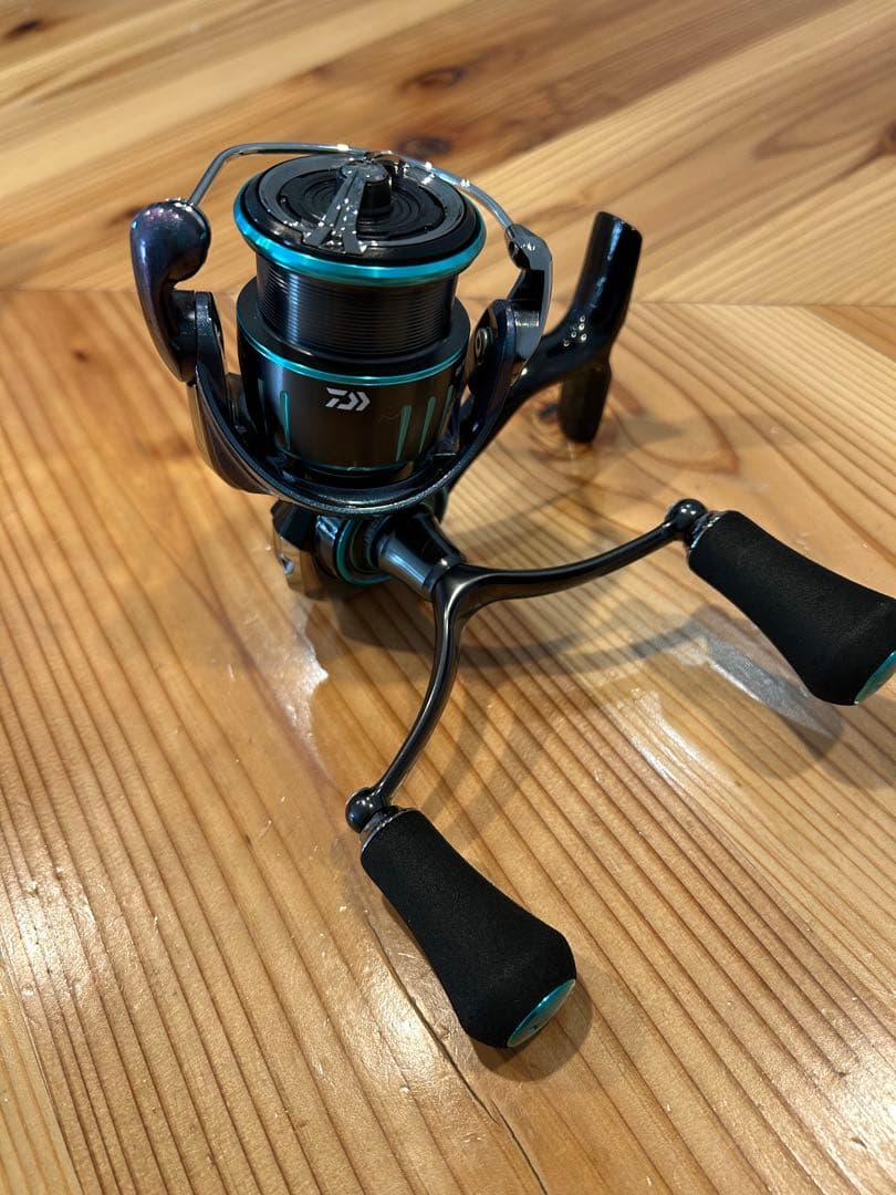 Daiwa エメラルダスRX LT2500S-H-DH