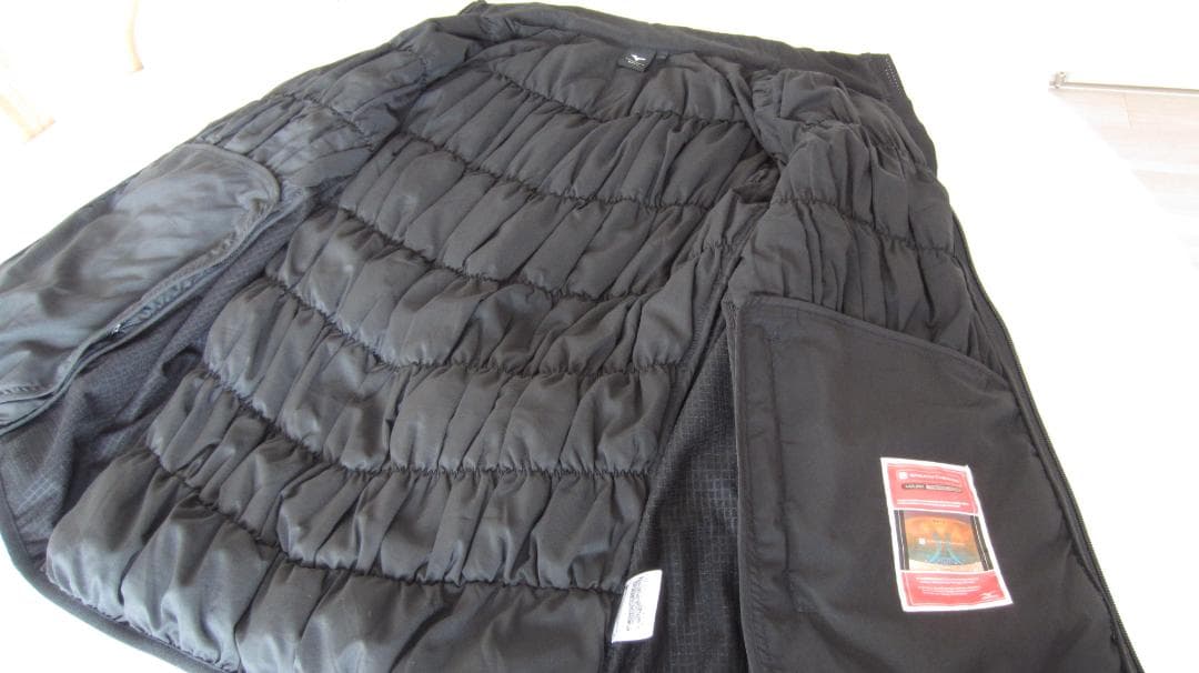 【極美品】ミズノ ムーブダウン ブレスサーモ テックライニングブルゾン