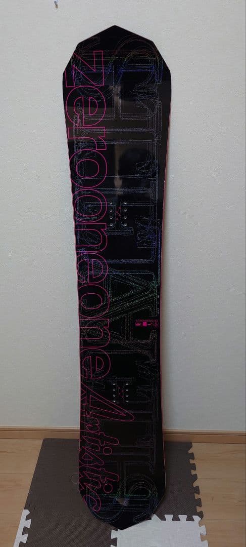 011Artistic STELTH 149㎝