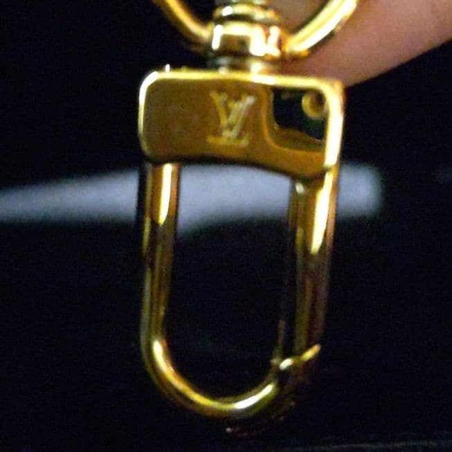 LOUIS VUITTON　モノグラムヴェルニ　ウィルシャー　アマラント バッグ