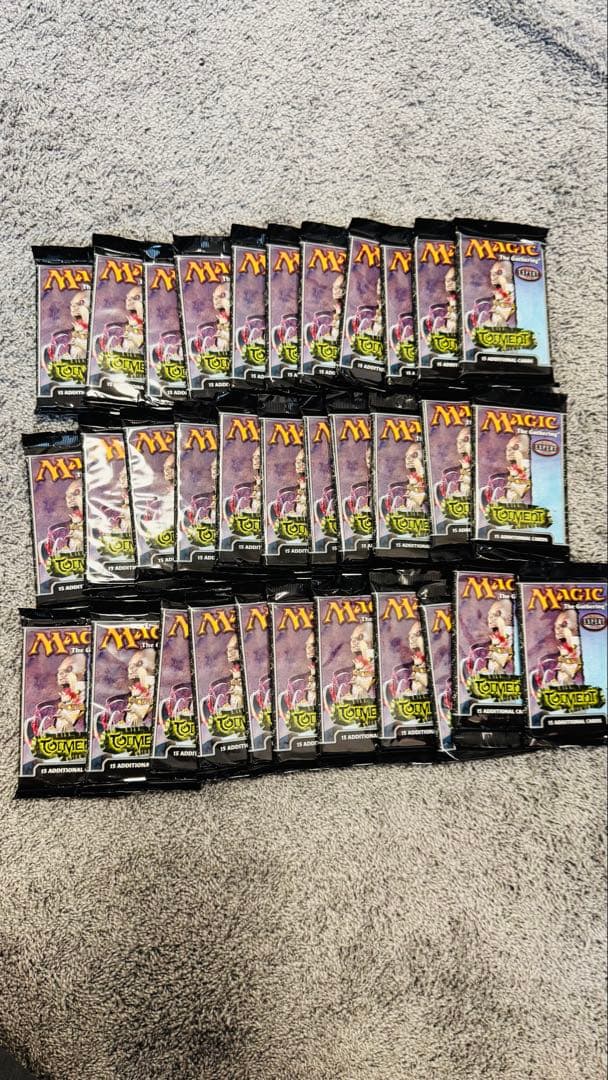 Magic: The Gatheringトーメント未開封33パックセット＋外箱付