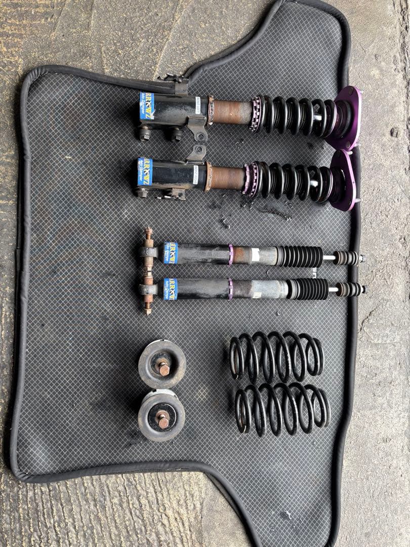 サスペンションキット ZVW30 ARROWZ