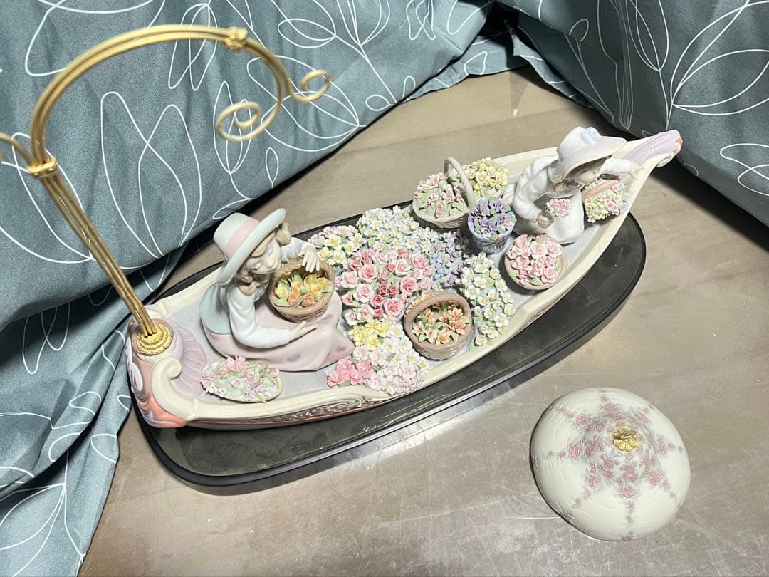 リヤドロ バルコ・デ・フローレス 廃盤品