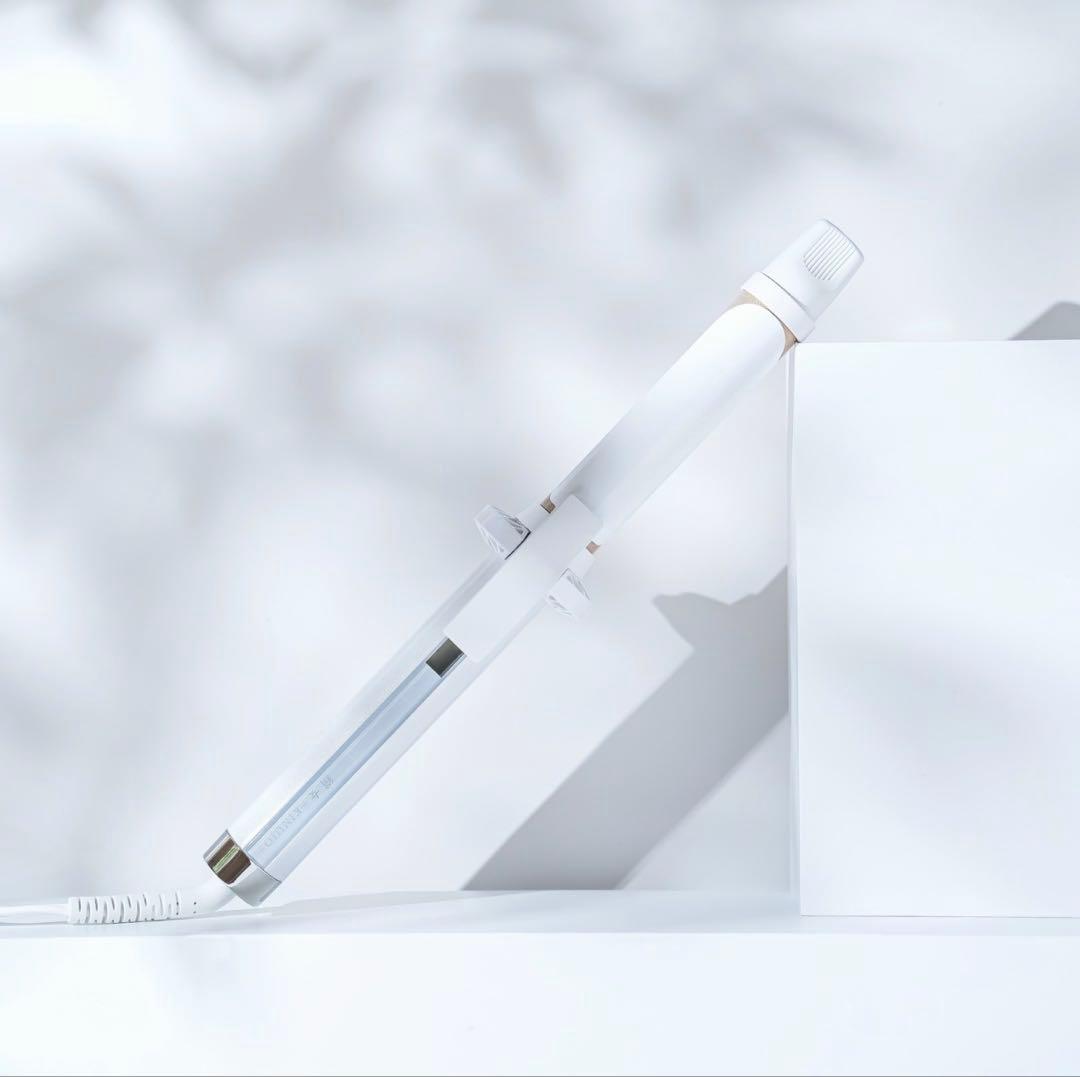 新品未開封 キヌジョ コテ カールアイロン 28mm 絹女 ギフト包装　白