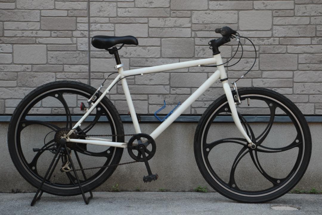 引き取り限定♪アルミキャストホイールが目立ちます♪7速♪お手軽クロスバイク♪