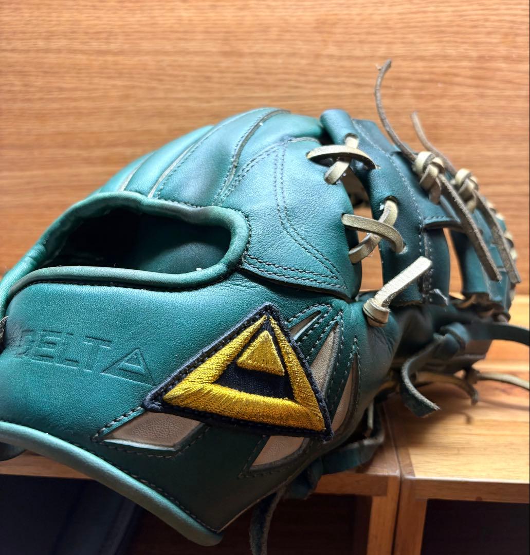 DELTA 硬式グローブ 内野手用