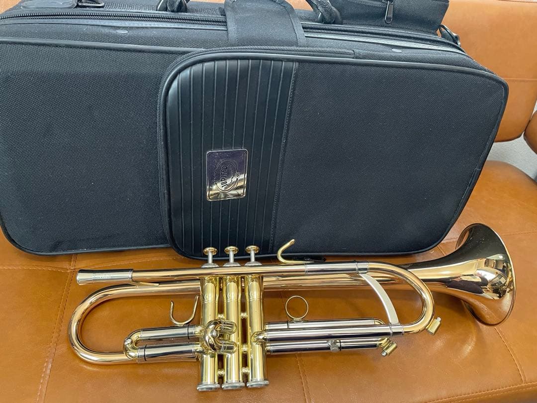トランペット　JUPITER812R 純正ケース付　希少　ジュピター
