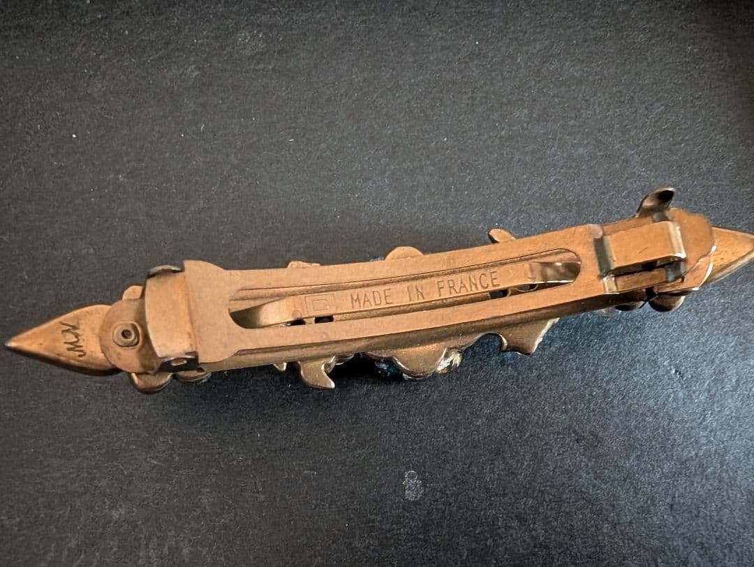 ミハエルネグリン　バレッタ　パープル系