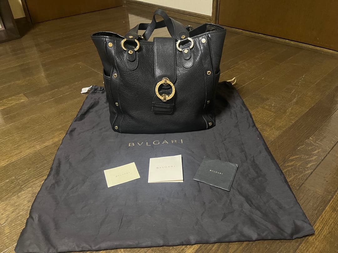 BVLGARI ブラックレザー ハンドバッグ