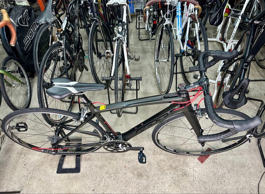 フルカーボン激レア車フェルト FELT Z1基本分解発送送料無料！完成車配送も！