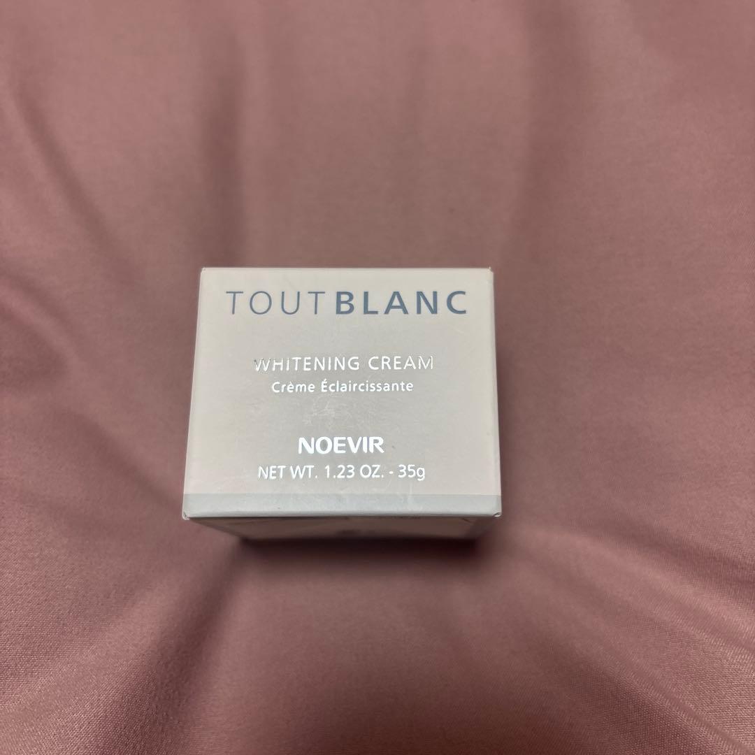 ノエビア　保湿クリーム　マッサージゲル