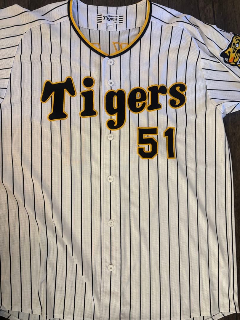 阪神タイガース　中野拓夢　サイン入り　ユニフォーム　51