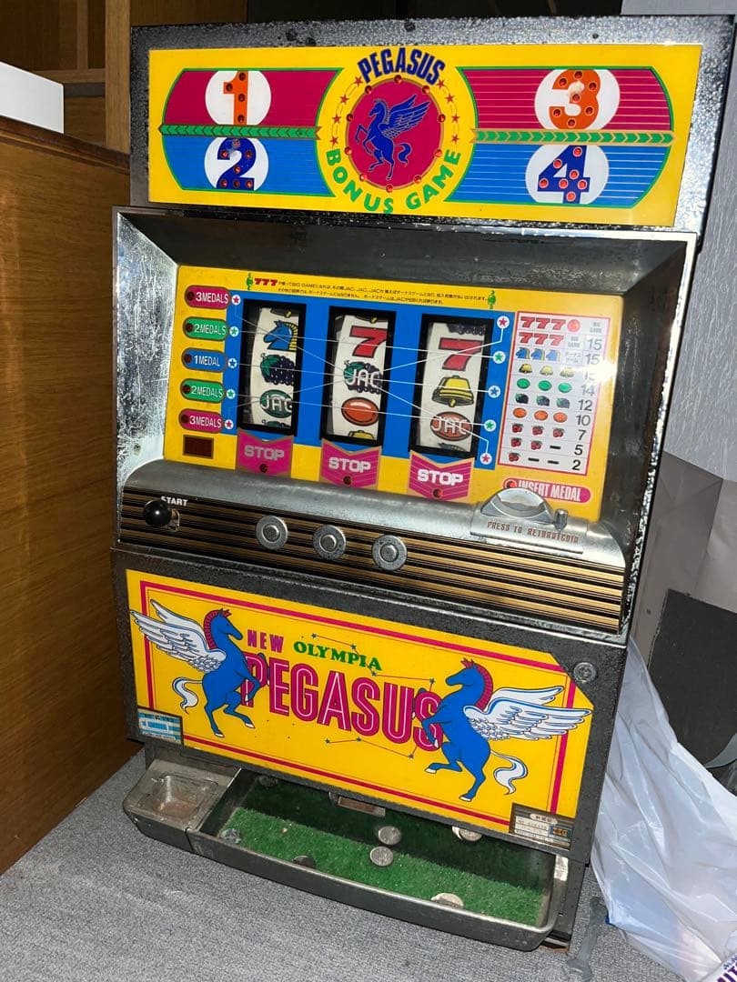 1.5号機　NEW OLYMPIA PEGASUS ペガサス　スロット　実機