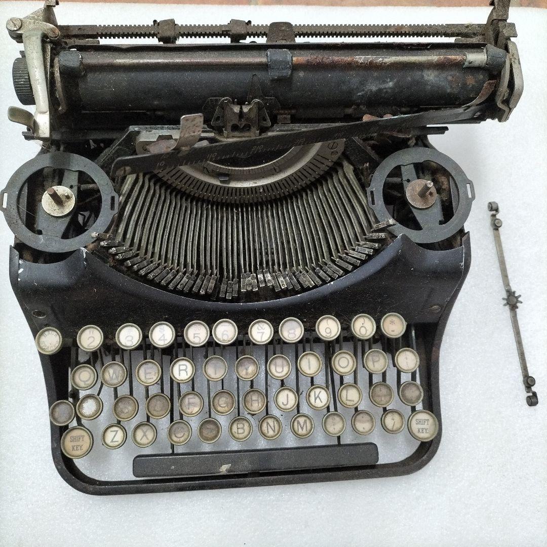 アンティーク　タイプライター　UNDERWOOD PORTABLE