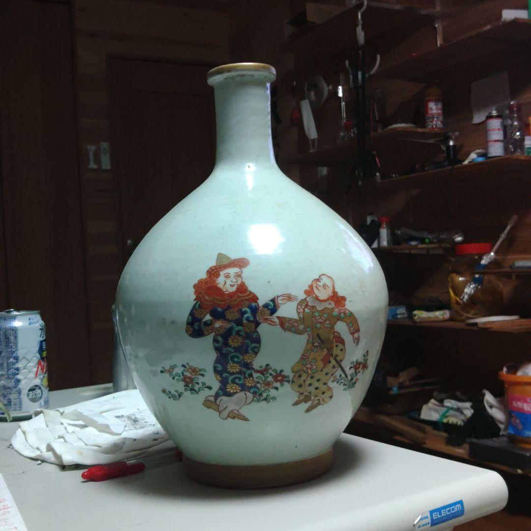 陶器の花瓶 2人の女性と帆船の絵