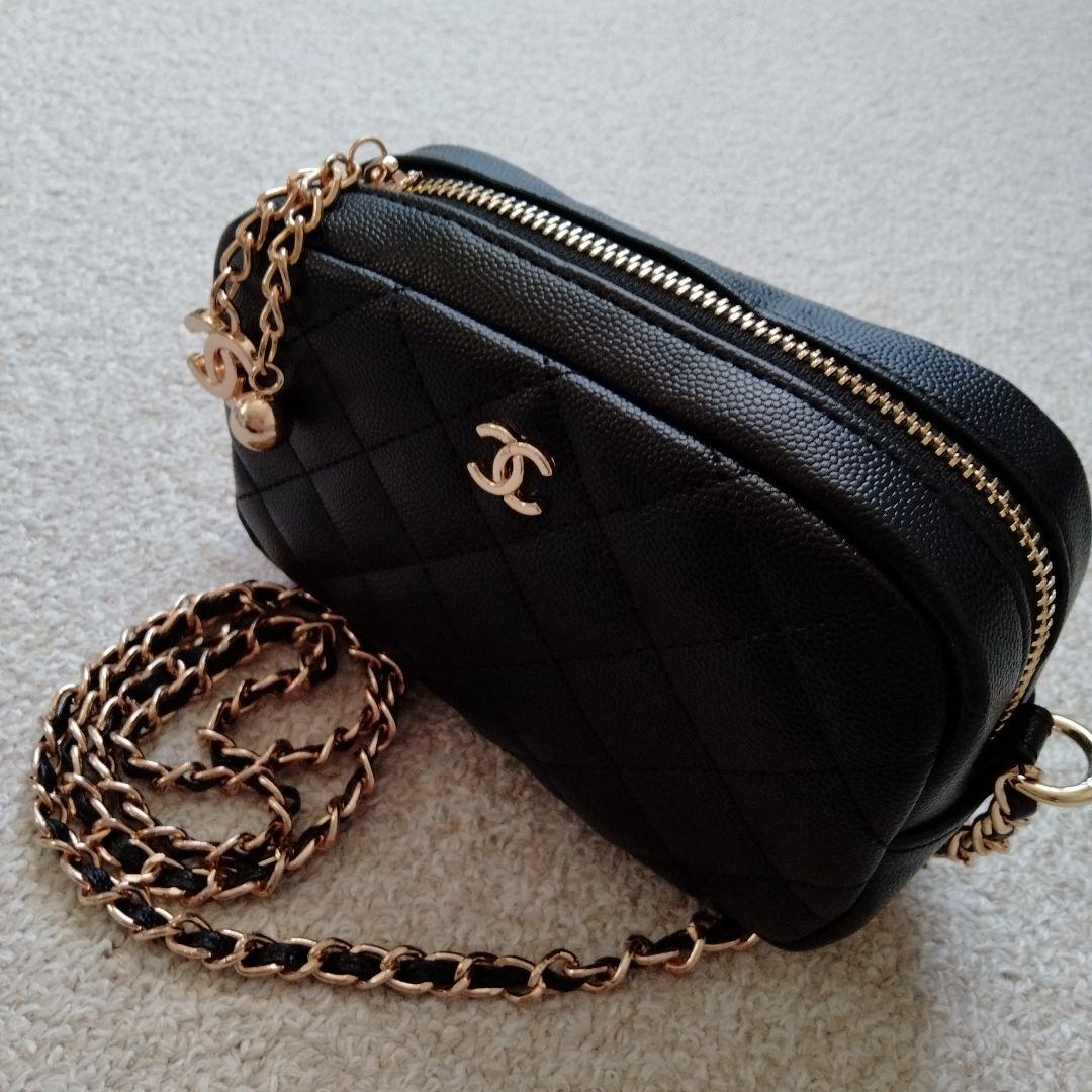 CHANEL ショルダーバッグ ノベルティグッズ 1/3までの出品です!!
