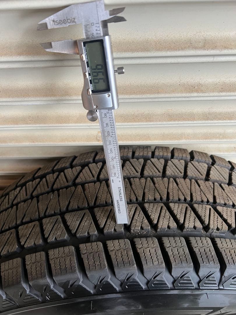 ⭐*️様 ジープクラディエーター、ラングラー、ブリザックスタッドレスタイヤ 17