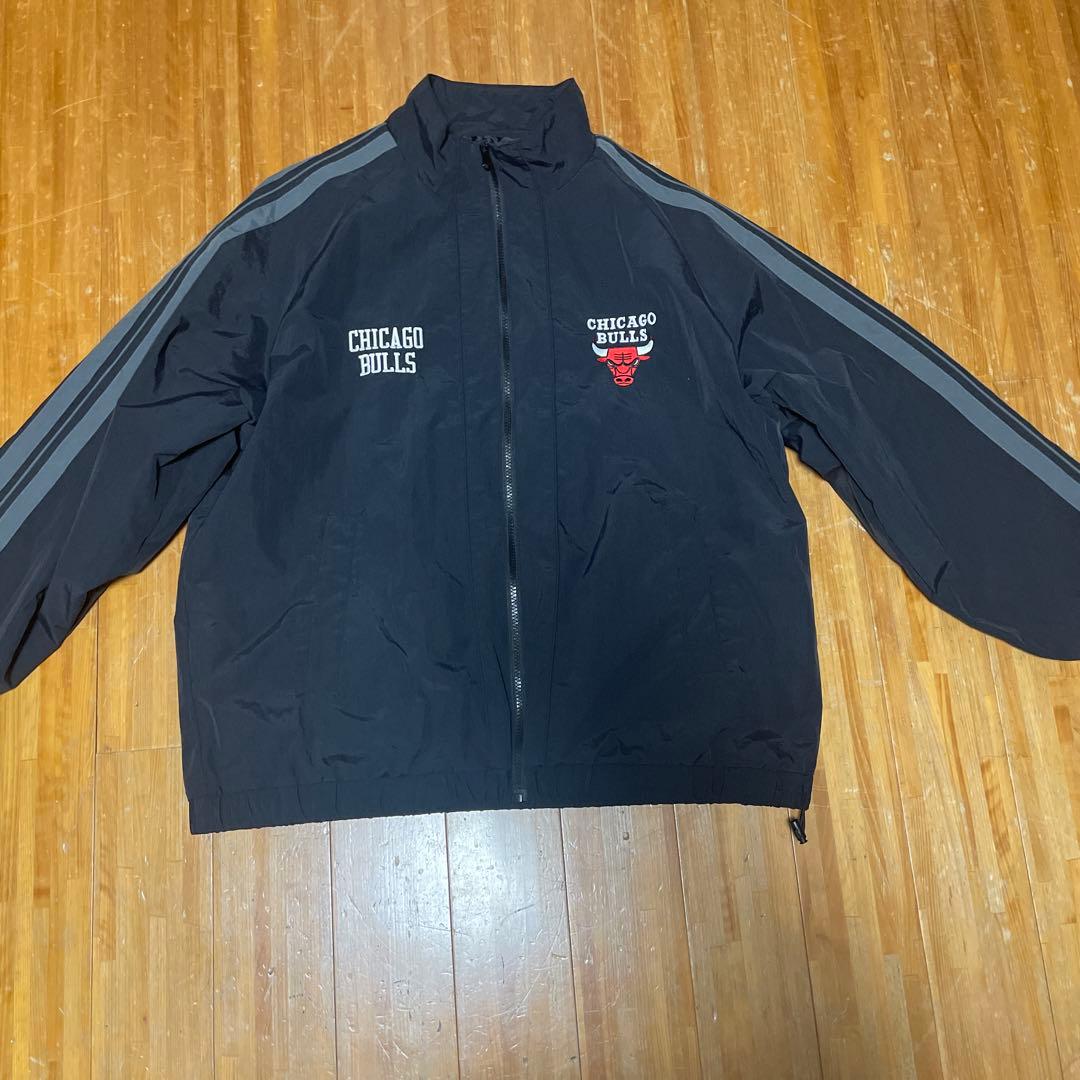 NBA CHICAGO BULLS ジャケット シカゴ　ブルズ　ナイロン