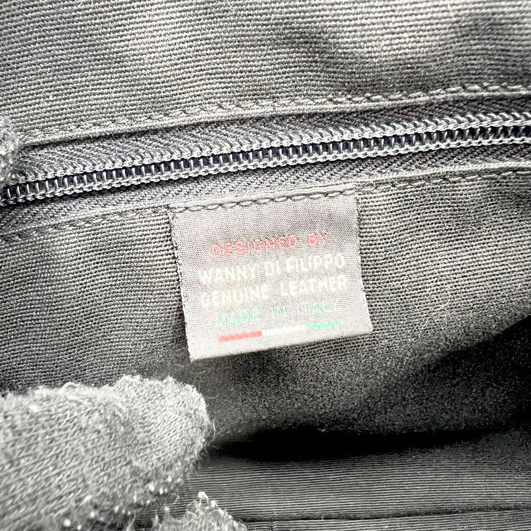 美品✨イルビゾンテ　ショルダーバッグ　メッセンジャー　レザー　ブラック　保存袋