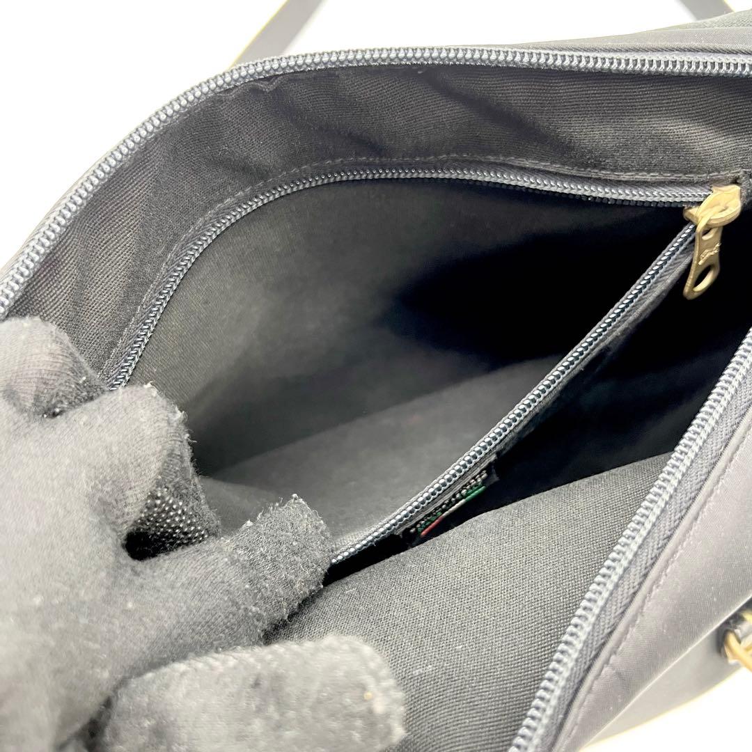 美品✨イルビゾンテ　ショルダーバッグ　メッセンジャー　レザー　ブラック　保存袋