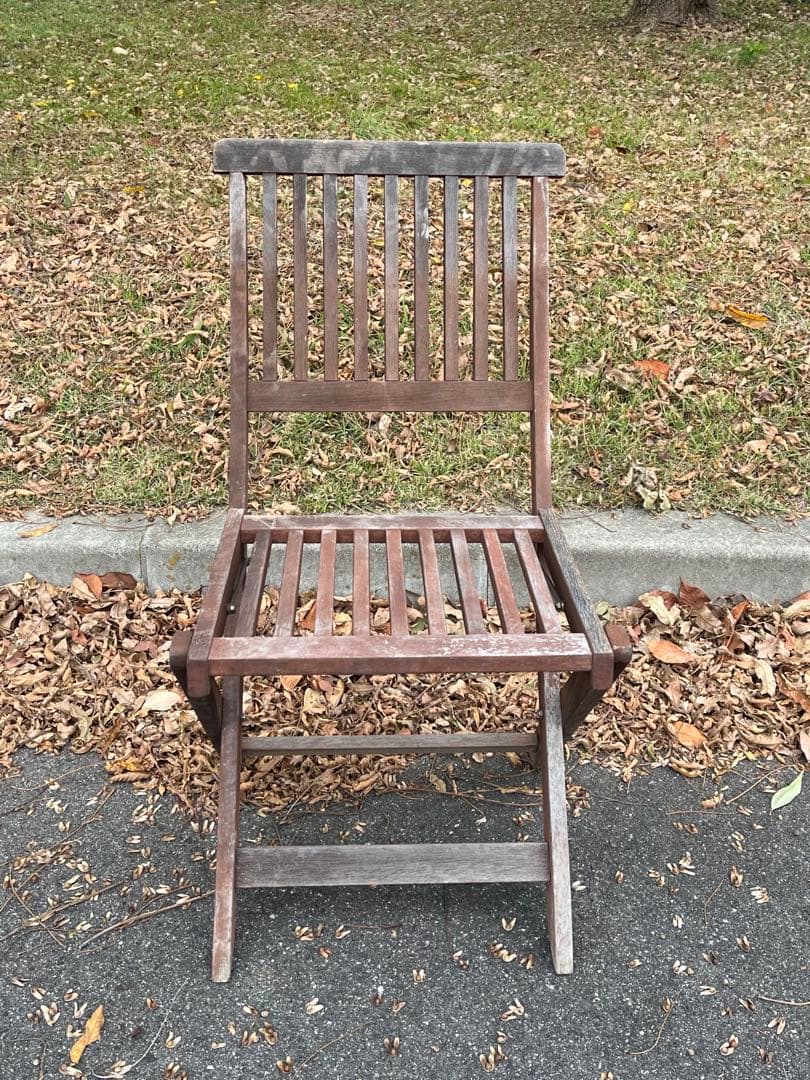 b）ヴィンテージ・ポピュラー折りたたみチェア 木製折りたたみチェア ブラウン