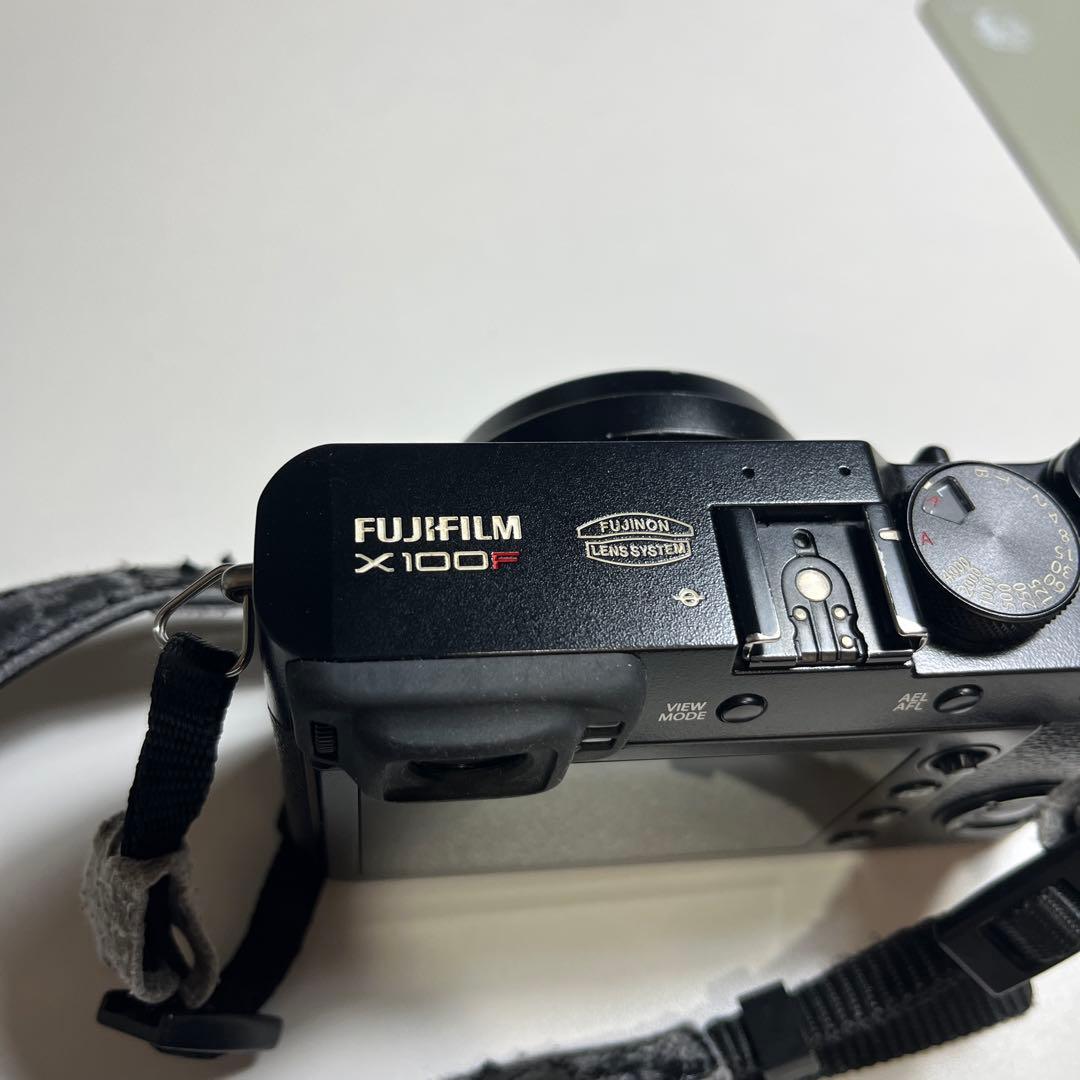 け*ん様 FUJIFILM フジフイルム X100F ブラック