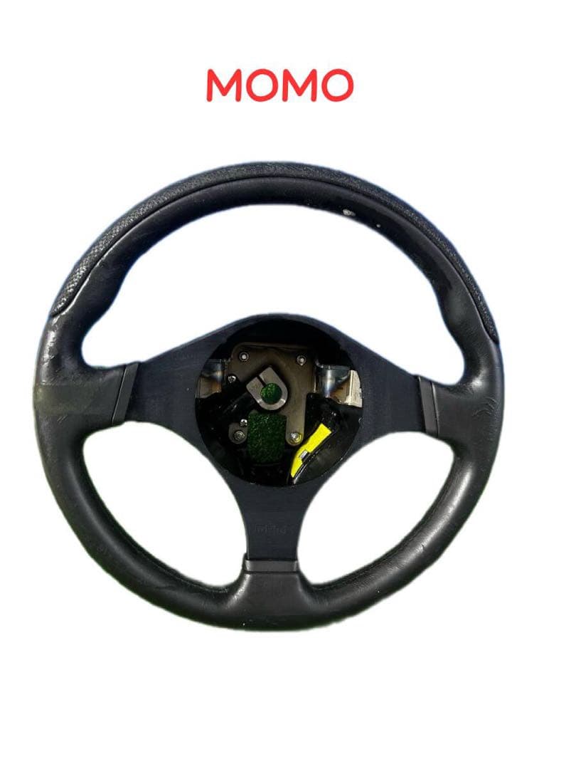 MOMO ステアリングホイール ランサー CT9W エボ H18年 ホーンパッド