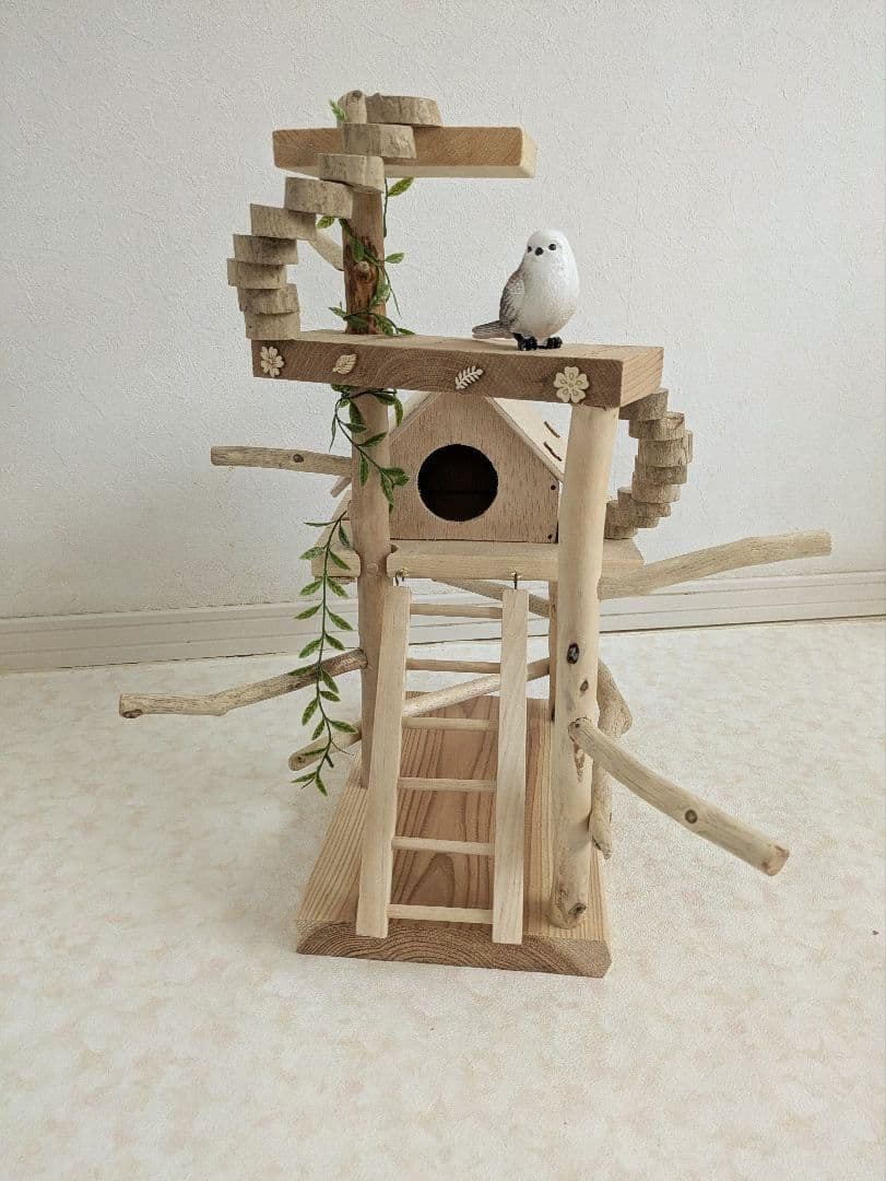 バードアスレチック66流木 バードジム　バードトイ　螺旋階段を登って