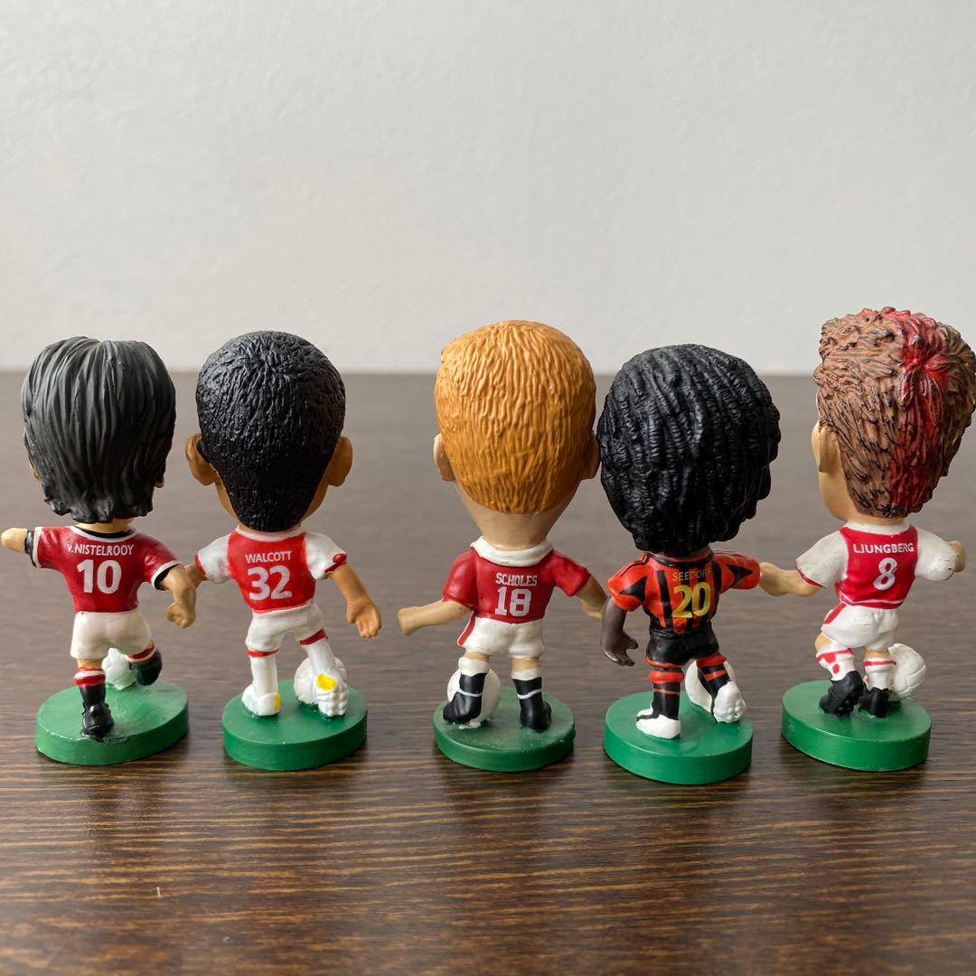 コリシアンサッカーフィギア２６体　中田英寿　中村俊輔　デルピエロ　カカ　ベッカム