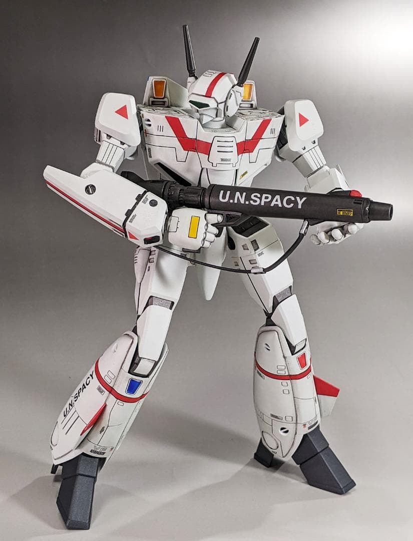 プラモデル　プラマックス　1/72 VF-1 バルキリー　組立塗装済