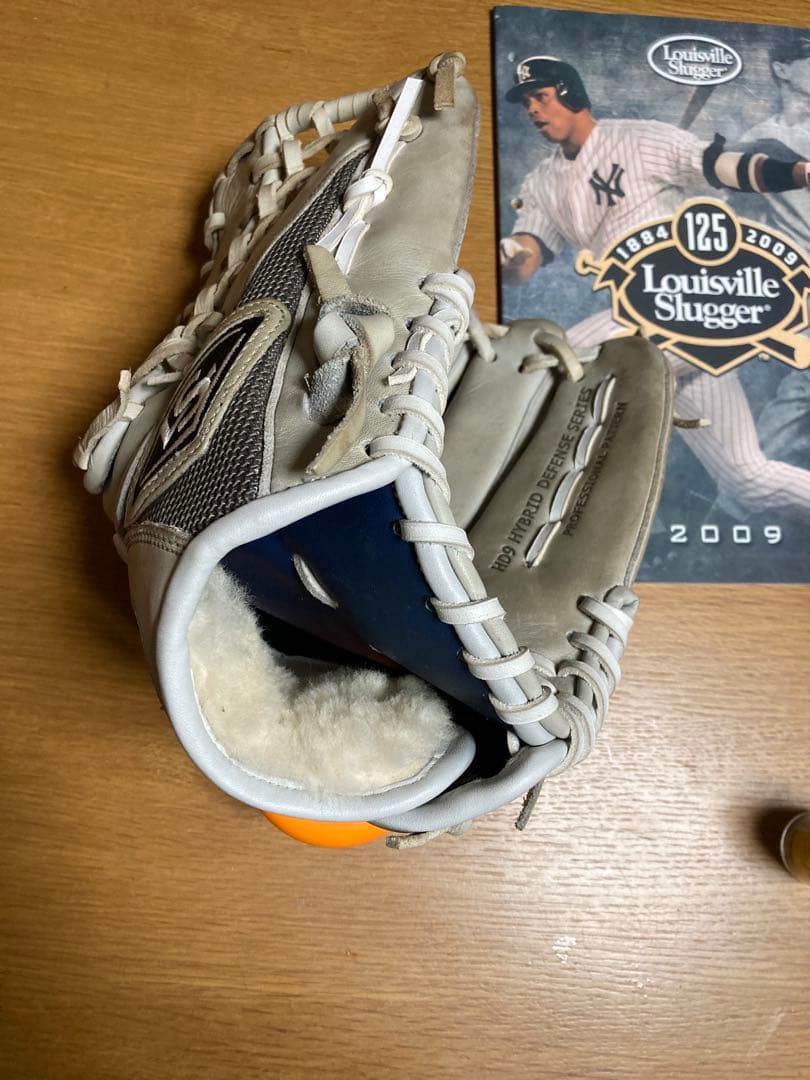 Louisville Slugger 硬式グローブ