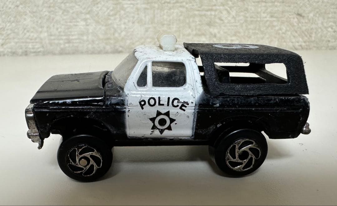 Zylmex Zee P369 フォードブロンコ 4x4 POLICE SUV