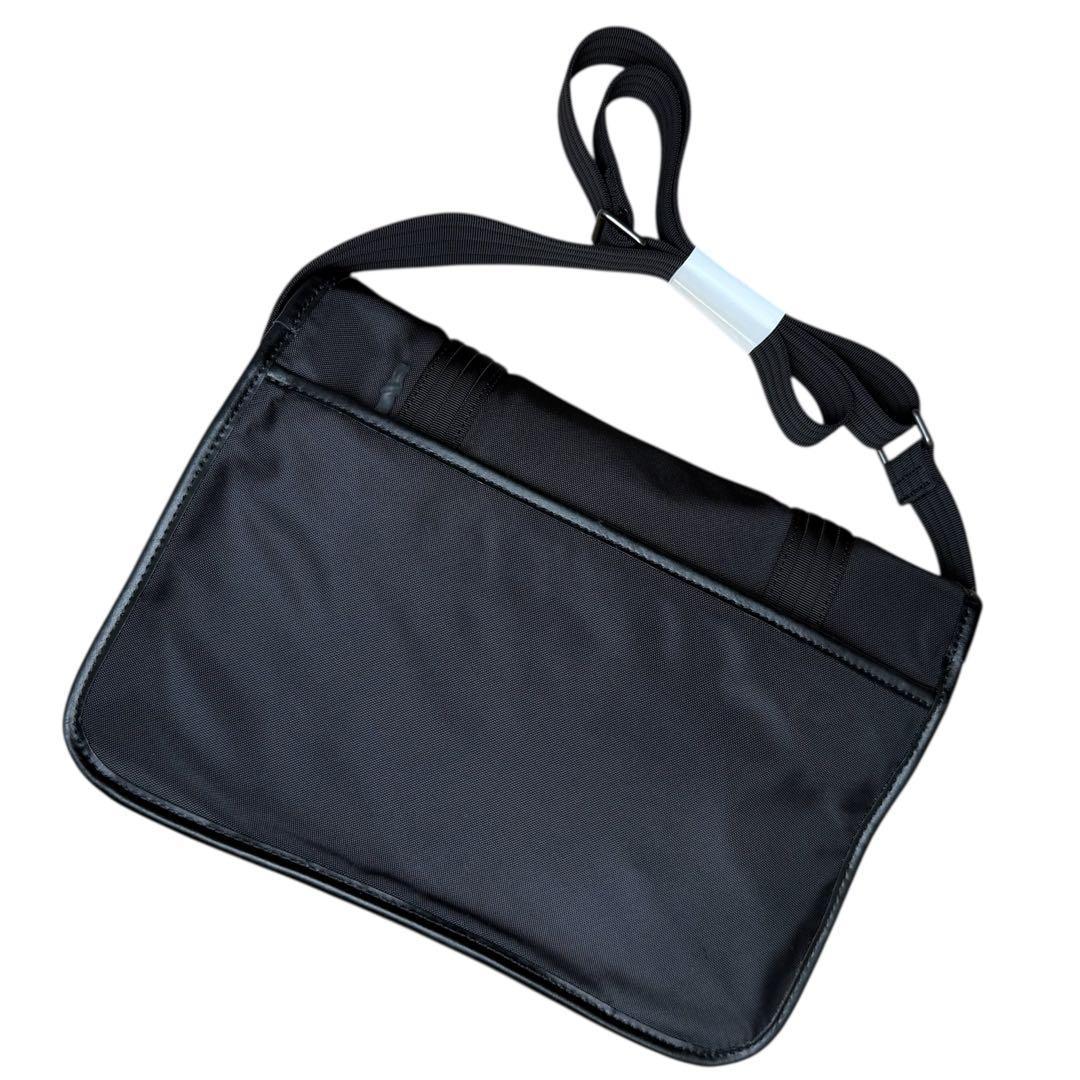 未使用級✨ポロ ラルフローレン メッセンジャーバッグ ショルダーバッグ　レザー