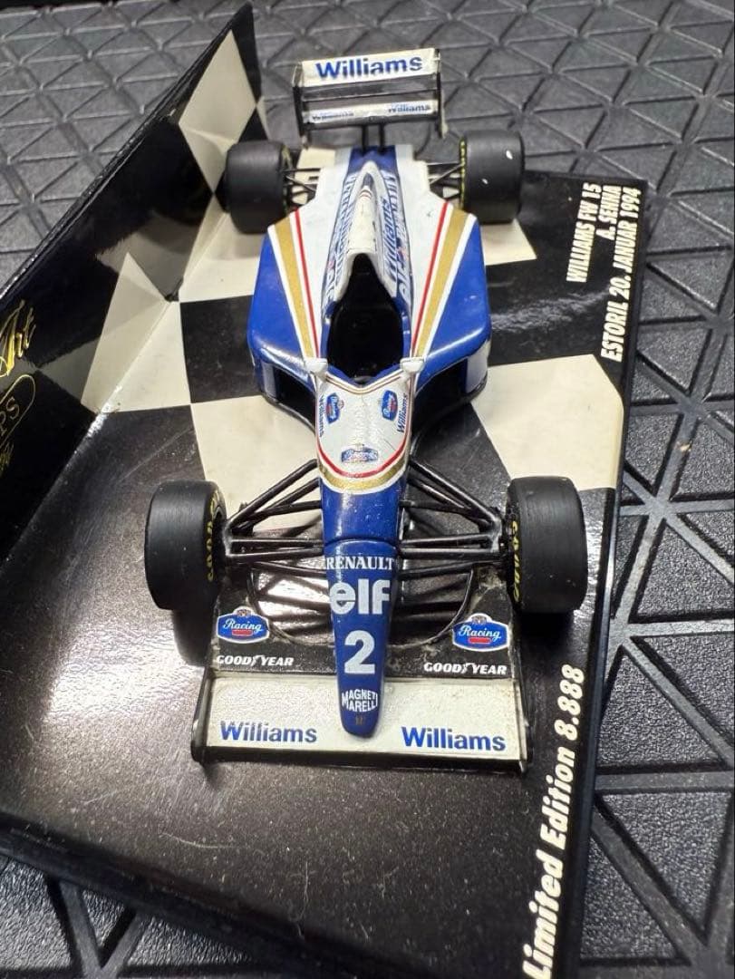 Williams Renault 限定版モデルカー 1/43