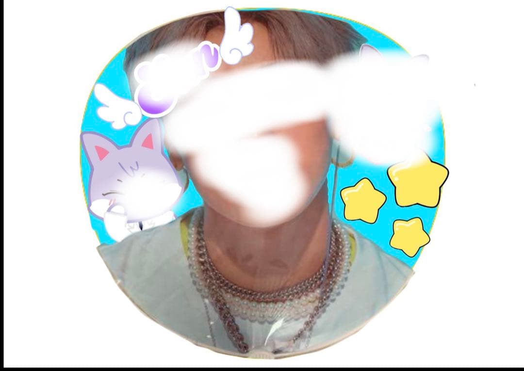 うちわ　ストーンデコ　デザイン