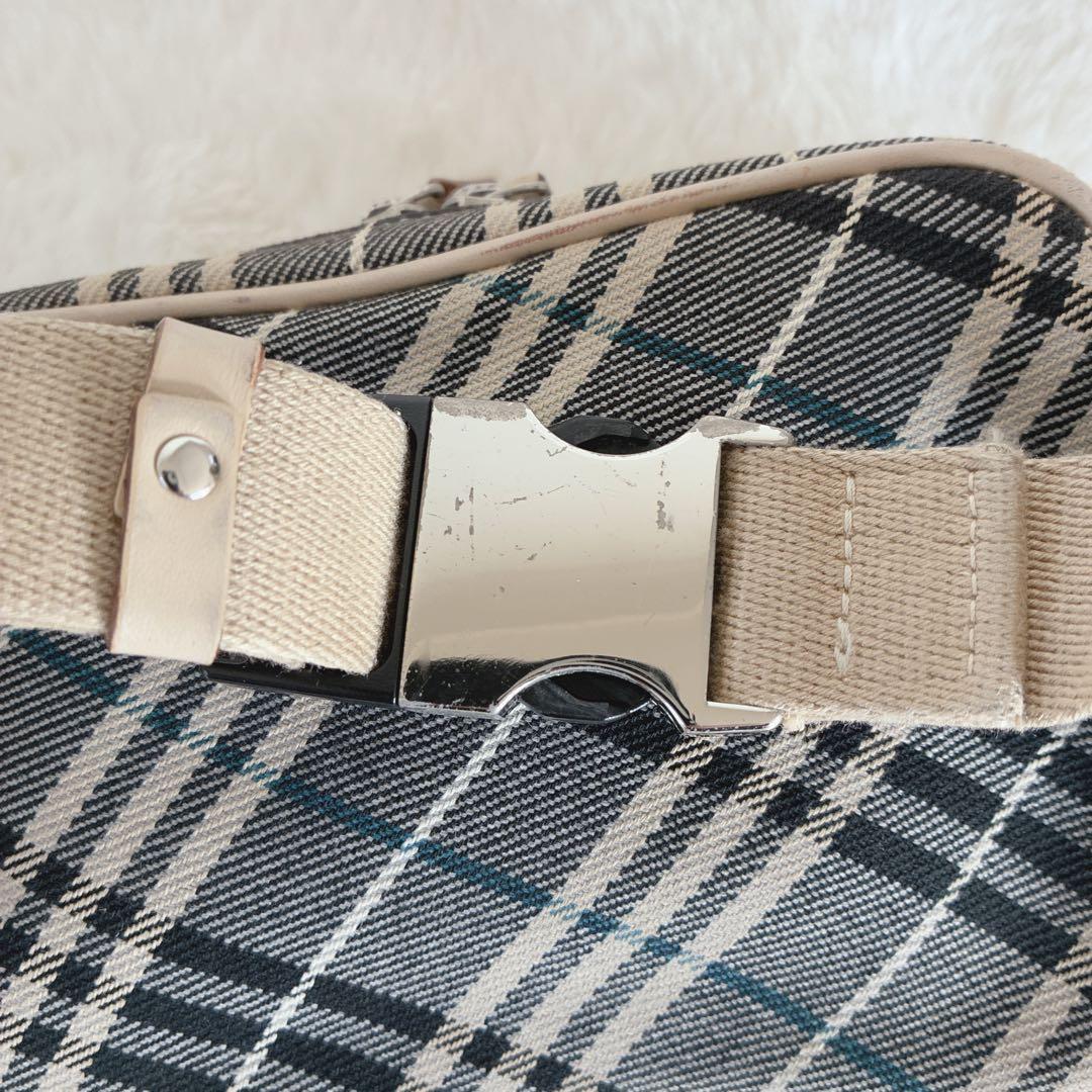 バーバリーブルーレーベル チェック柄 ボディバッグ ウエストポーチ ベージュ系