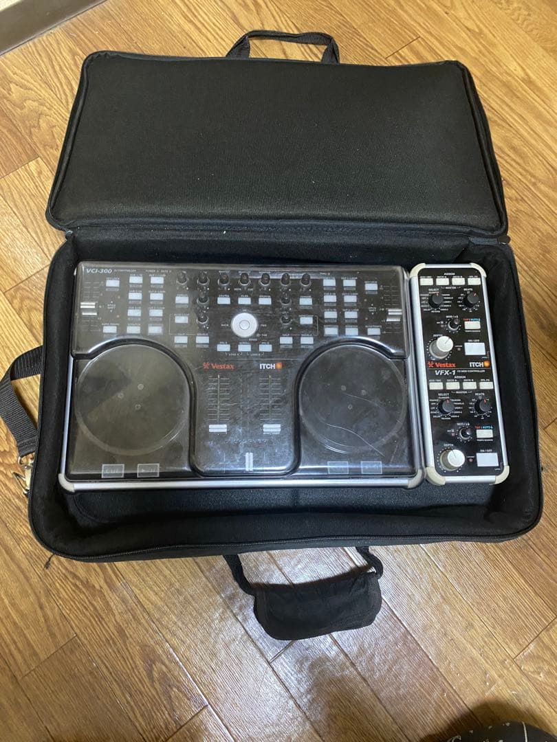 Vestax VCI-300 DJコントローラー　VFX-1