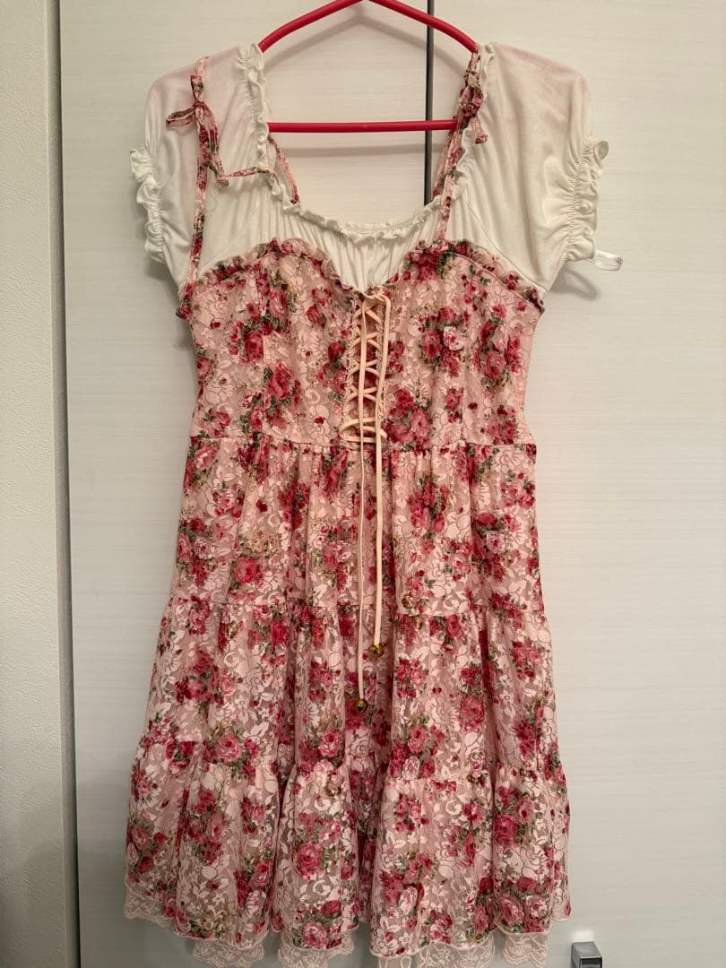 花柄ミニワンピース 半袖　リズリサ