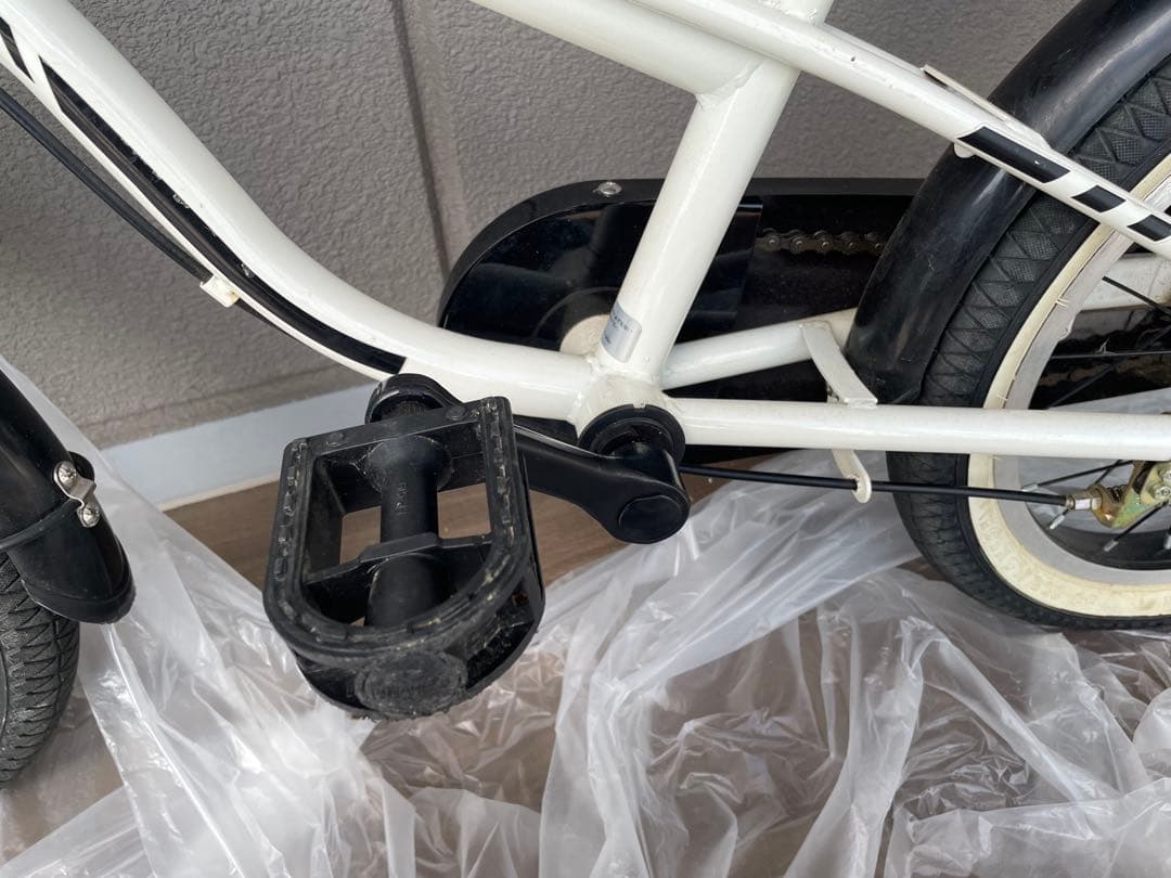 Alfa Romeo キッズ自転車 ホワイト　16インチ