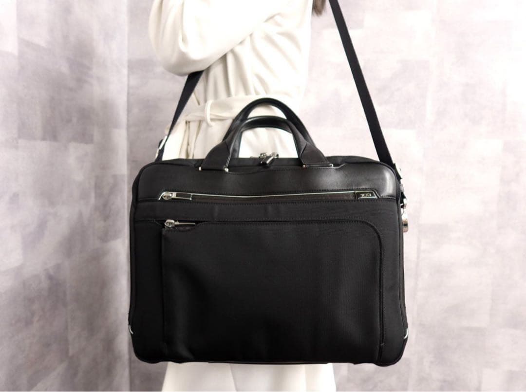 TUMI アリヴェ レスター 255004D2 ビジネスバッグ レザー 本革 紺