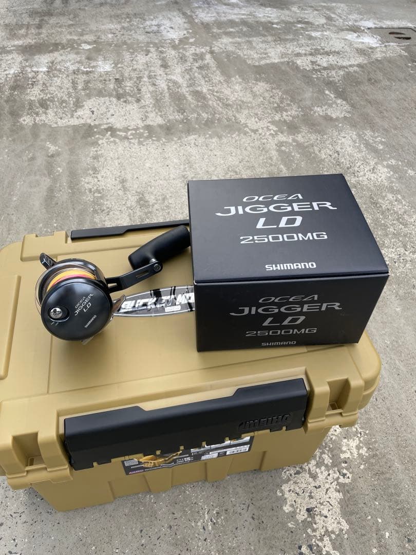 SHIMANO OCEA JIGGER LD 2500MG リール